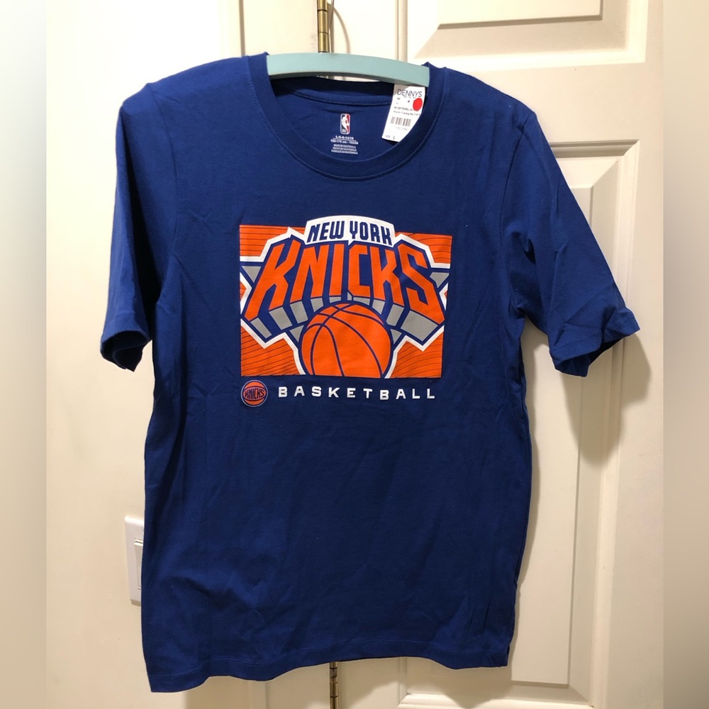 Boys’ NWT NY Knicks t- shirt